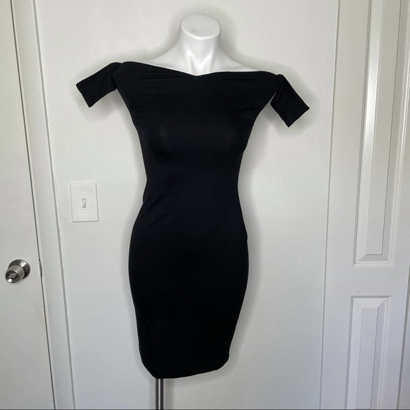 L'agence Off The Shoulder Bodycon Dress Black Color Size XS - Picture 2 of 7